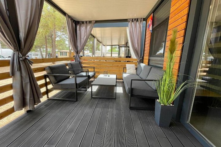 Terrace/Patio 6 of 28