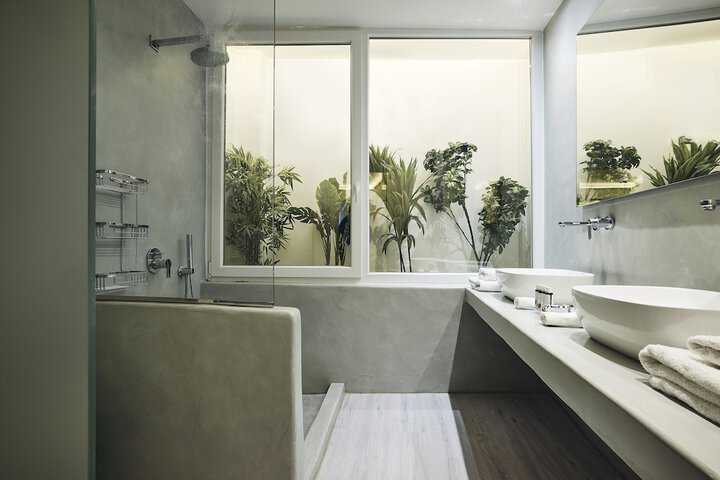 Bathroom Interior Photo