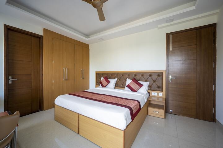 Room 16 of 29