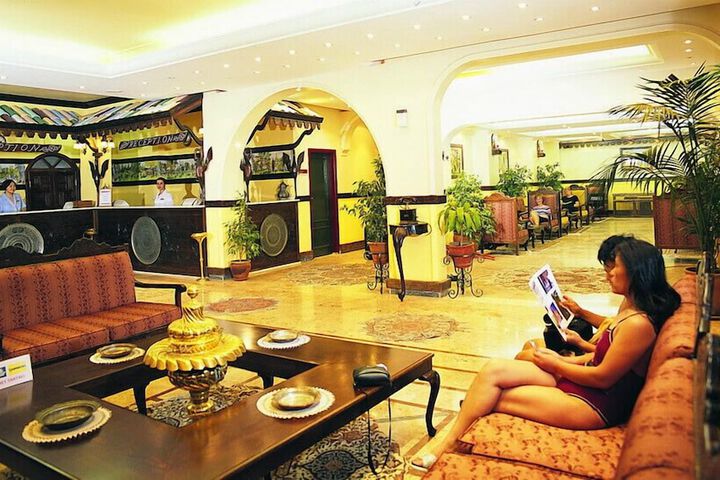 Guest Lobby