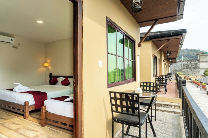 Hotel Exterior 60 of 60