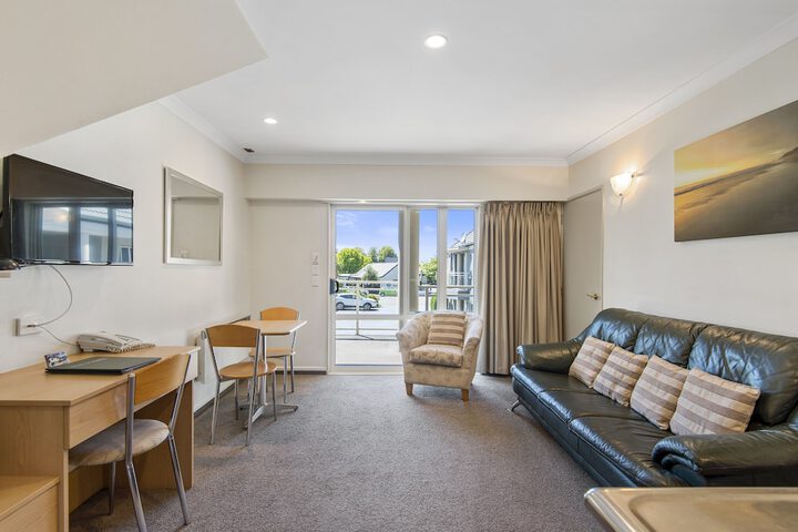 Room 4 of 31