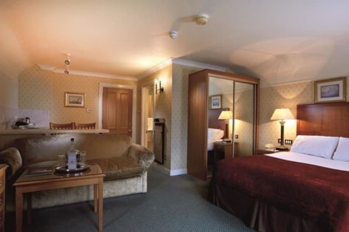 Macdonald Elmers Court Resort Lymington Bookonline com