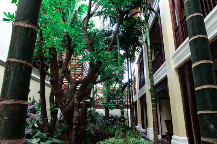 Hotel Exterior 63 of 68