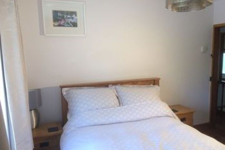Room 21 of 34