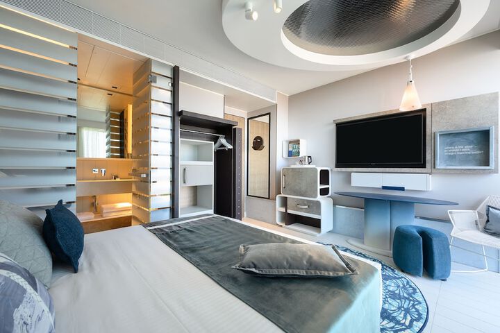 Room 11 of 58
