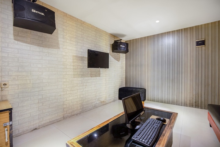 Room 48 of 60
