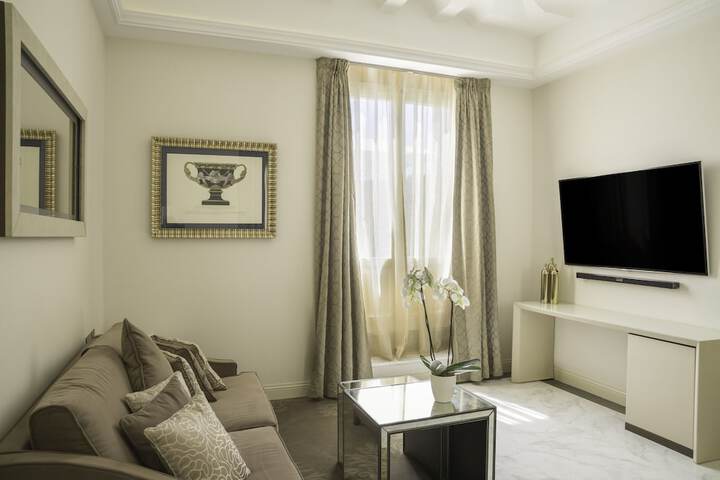 Room 70 of 168