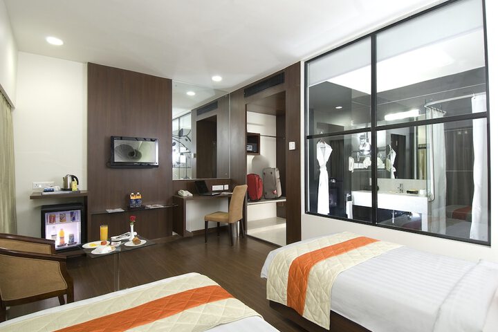 Room 7 of 35