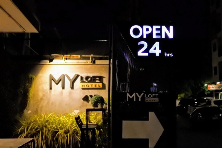 Hotel 2 of 57