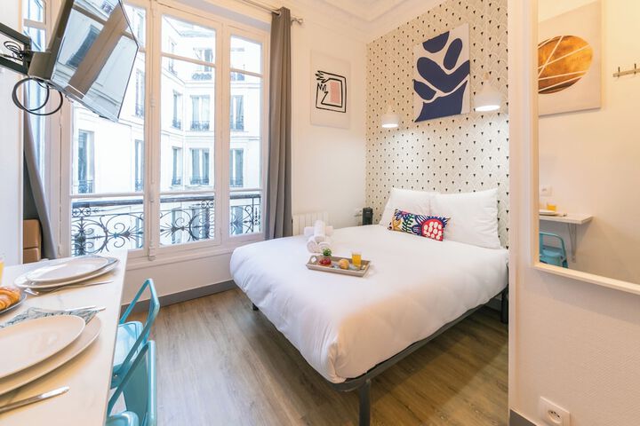 Room 3 of 118