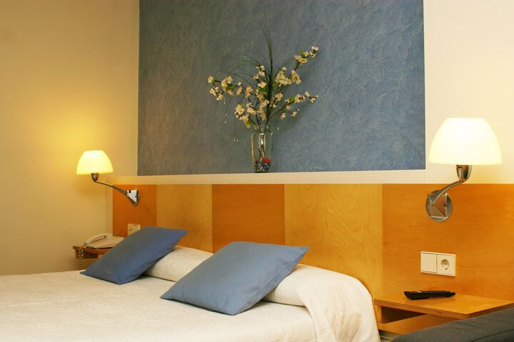 Room 6 of 37