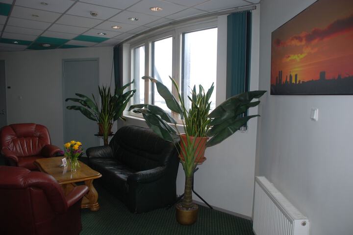 Guest Lobby