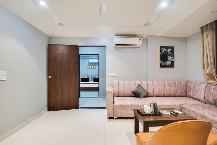 Room 15 of 29
