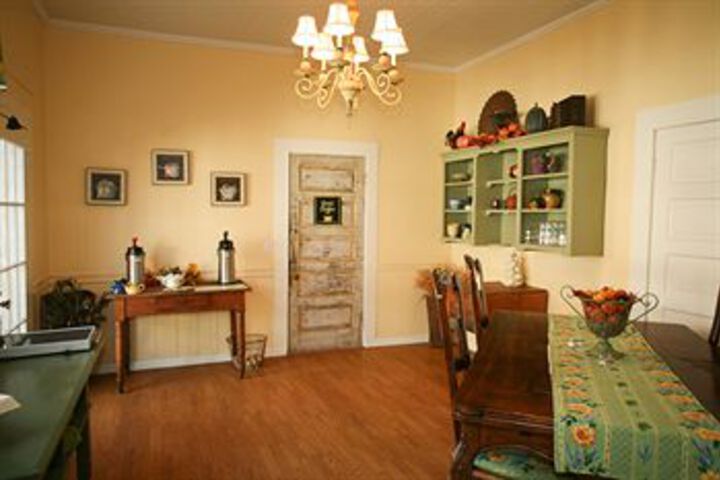 Breakfast/Coffee Service 5 of 19