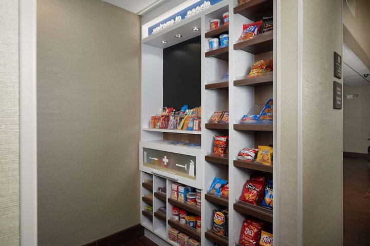 Snack bar
