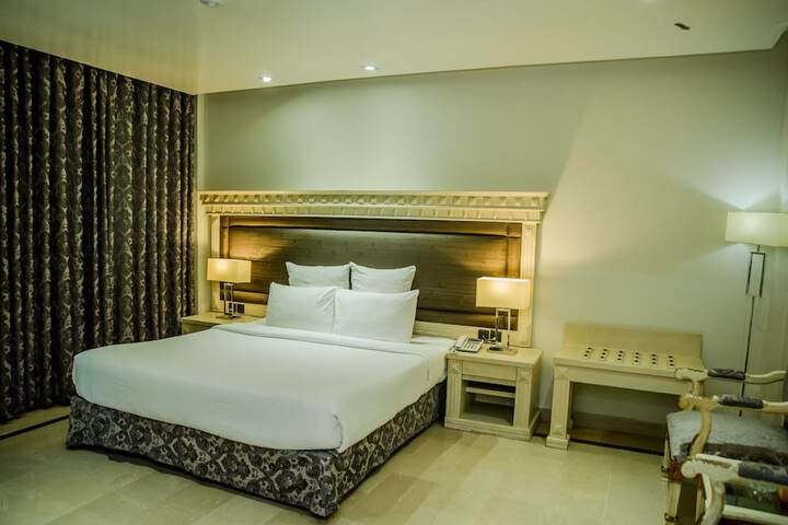 Room 14 of 51