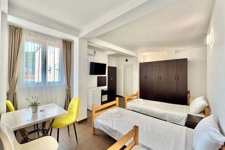Room 53 of 73