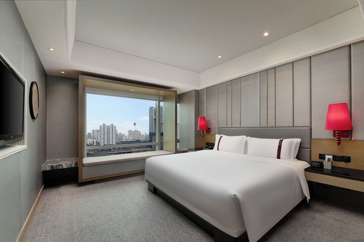 Room 19 of 55