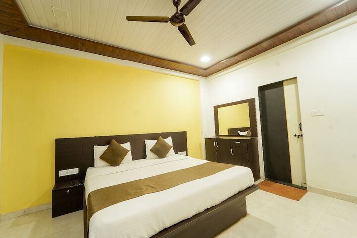 Room 6 of 24