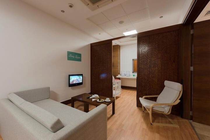Room 36 of 196