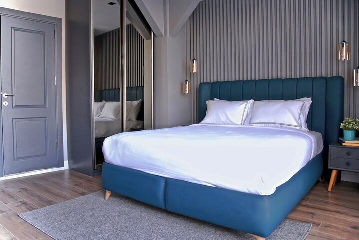 Room 42 of 71