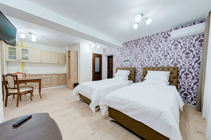 Room 6 of 29
