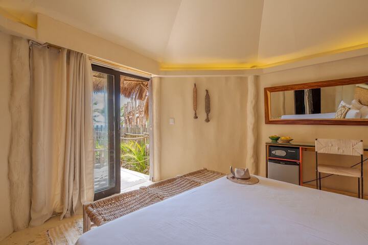 Room 10 of 36