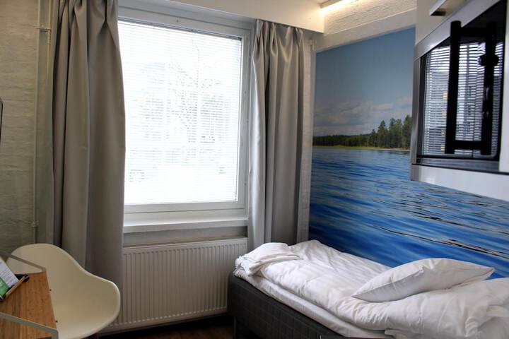 Room 11 of 42