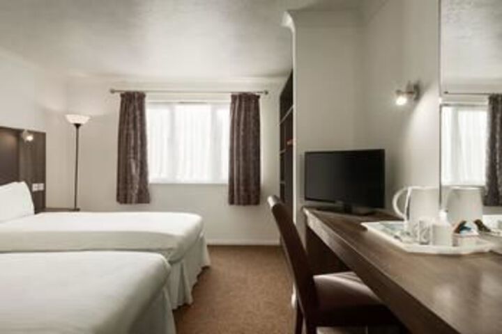 Room 21 of 61