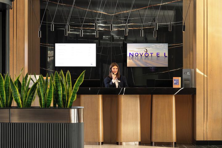 Hotel Interior 4 of 100
