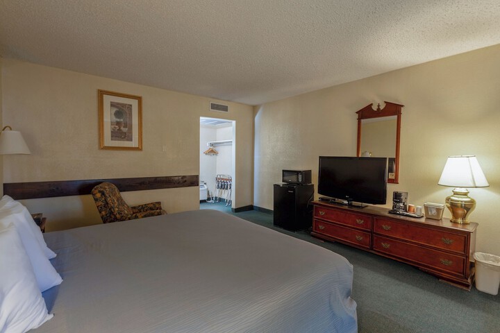 Room 21 of 68