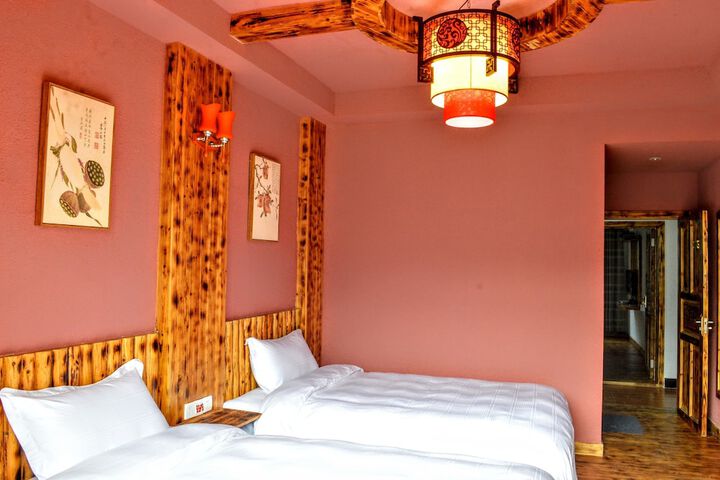 Room 9 of 47
