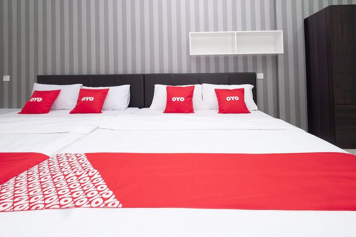 Room 10 of 20