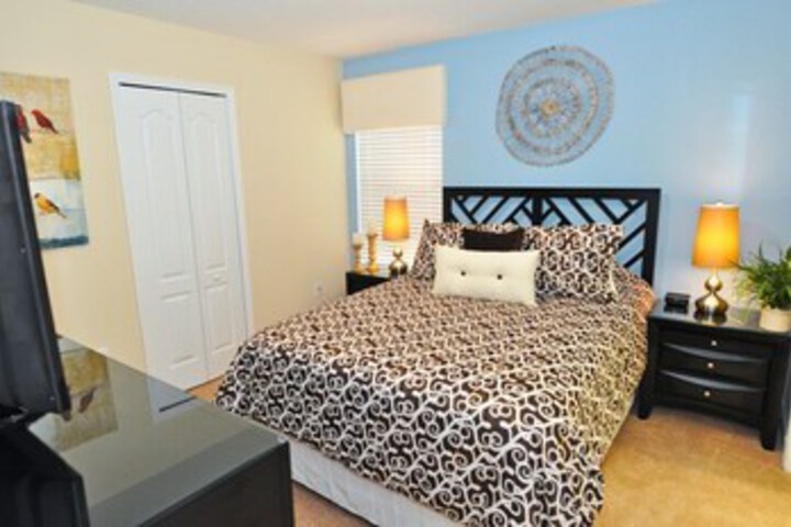 Room 9 of 25