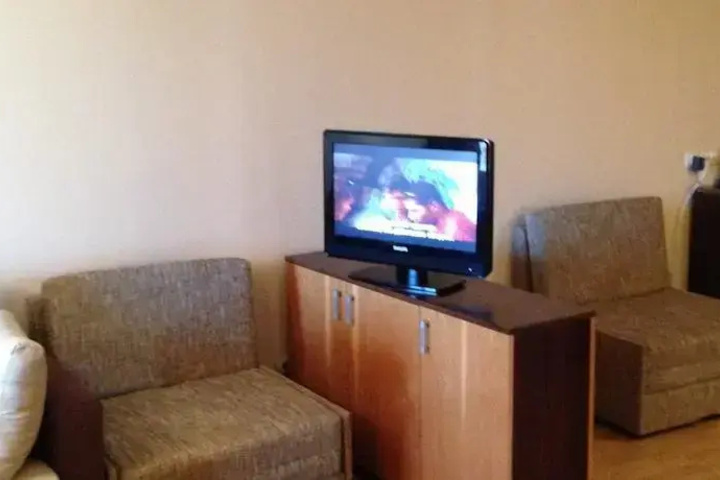Room 5 of 10