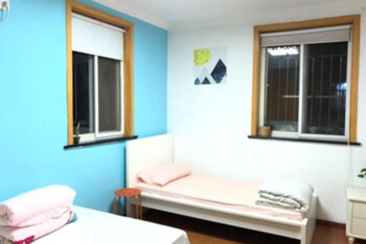 Room 16 of 20