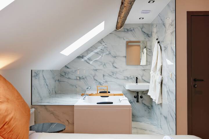 Room 40 of 71