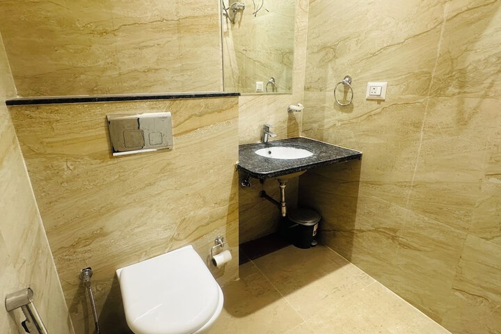 Room 46 of 74