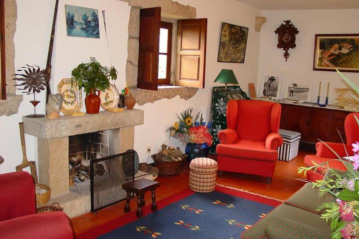 Room 10 of 38