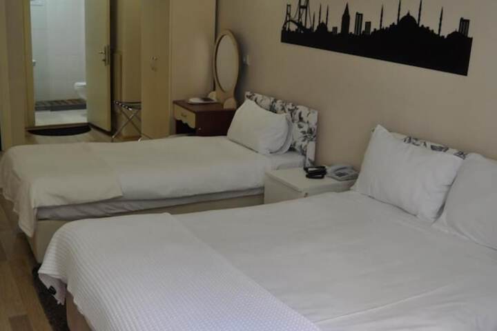 Room 6 of 29
