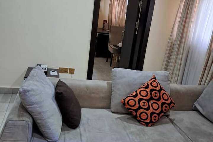 Room 9 of 23