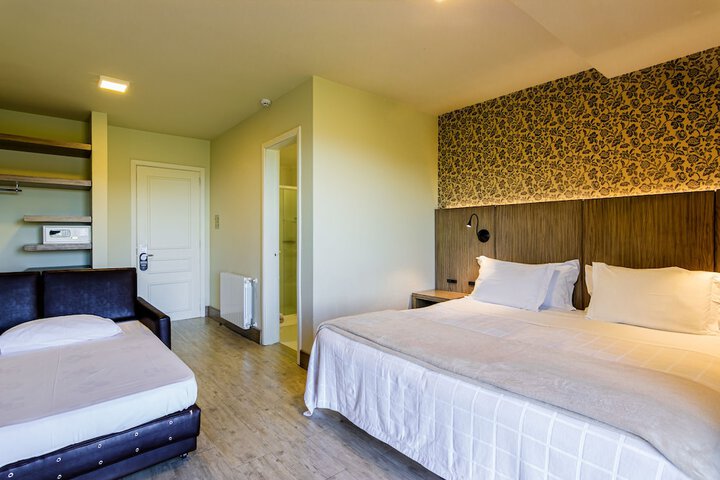 Room 40 of 148