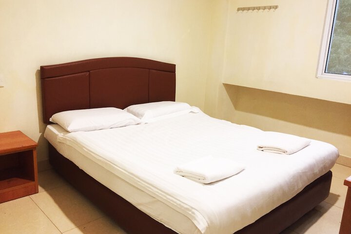 Room 6 of 22