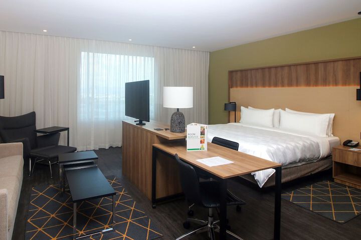 Room 9 of 155