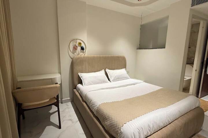 Room 14 of 56
