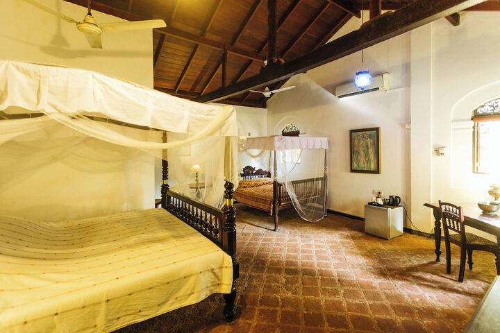 Room 9 of 39