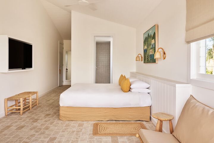 Room 4 of 47
