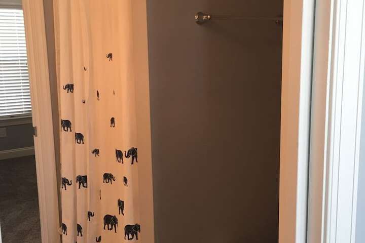 Room 30 of 48