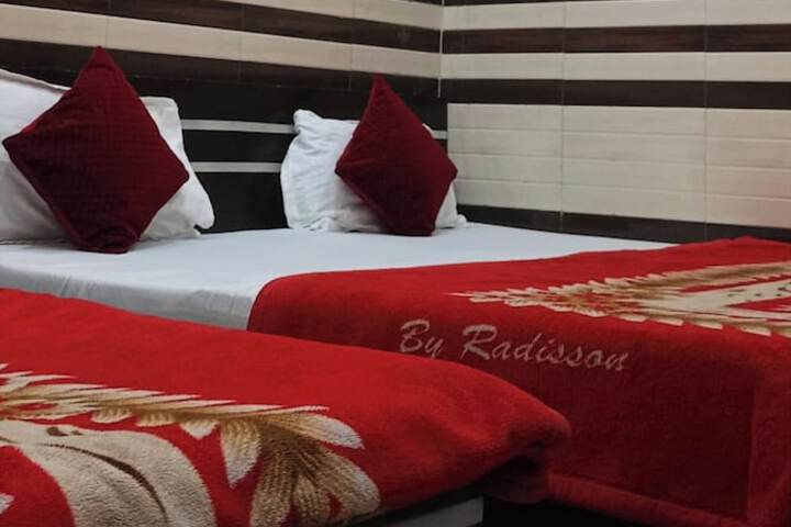 Room 6 of 26